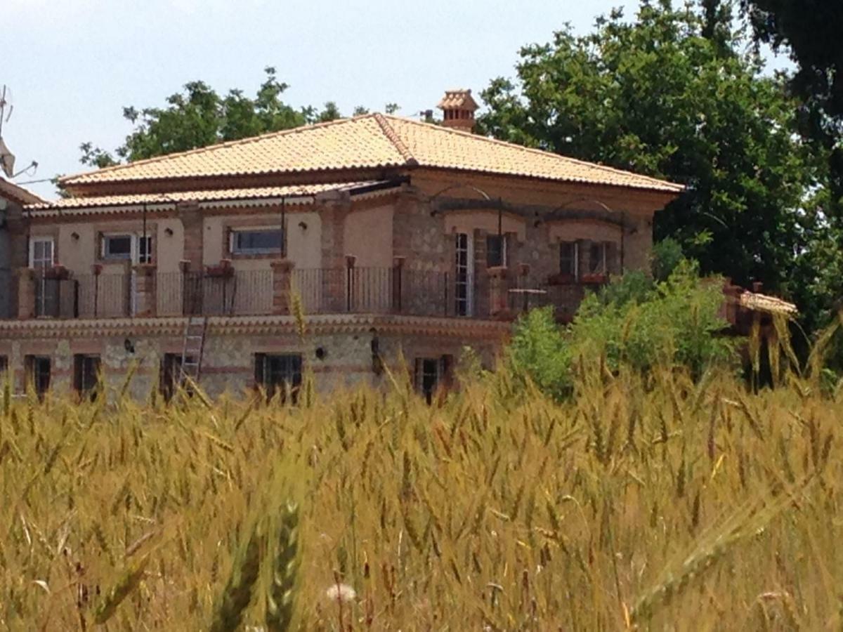 Don Carlo Agriturismo Di Charme Bio Villa Le Pioppe Luaran gambar
